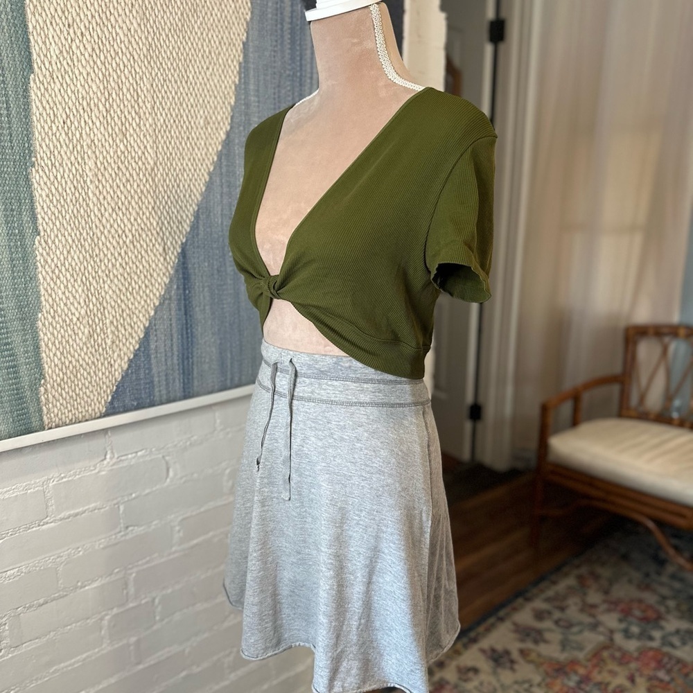 Wild Fable Dark Green Ribbed Twist Front Crop Top - Picture 4 of 7